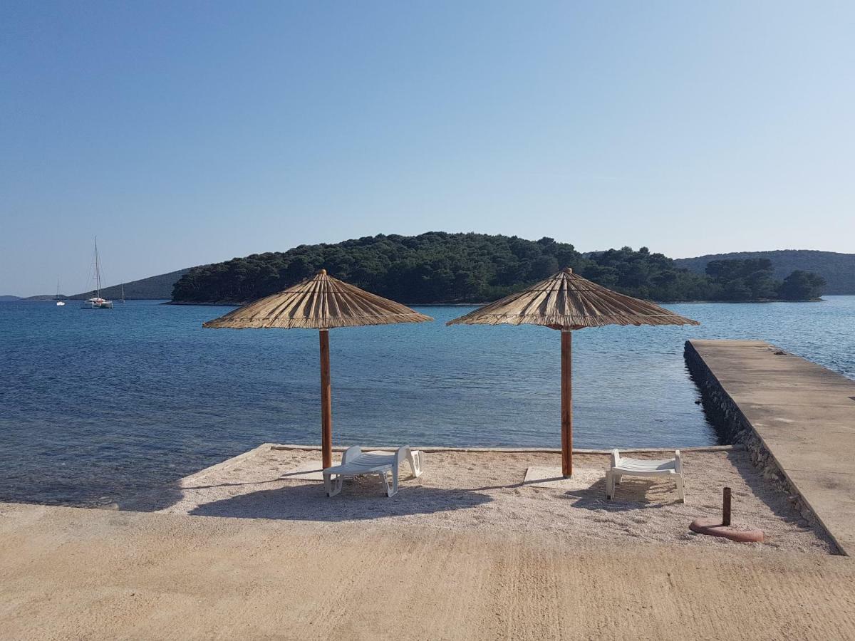 Apartment Nella Molat Εξωτερικό φωτογραφία